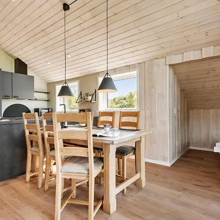 4 Bedroom Amazing In 度假居 Hemmet