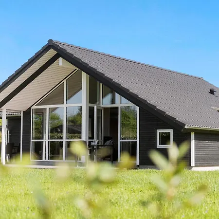 4 Bedroom Amazing In Hemmet