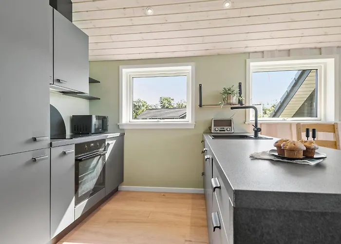 Сasa de vacaciones 4 Bedroom Amazing In *