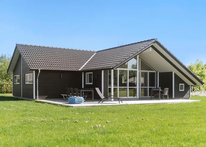 4 Bedroom Amazing In Hemmet